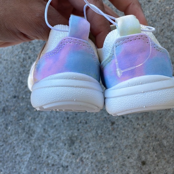 DKNY Toddler Girls Slip On Sneakers size 4/5 - Picture 10 of 13